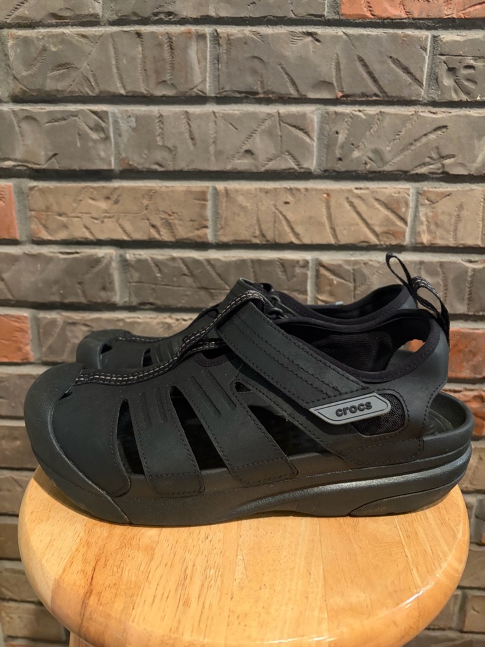 Crocs Yukon Men's Black Fisherman Sandals Size 10